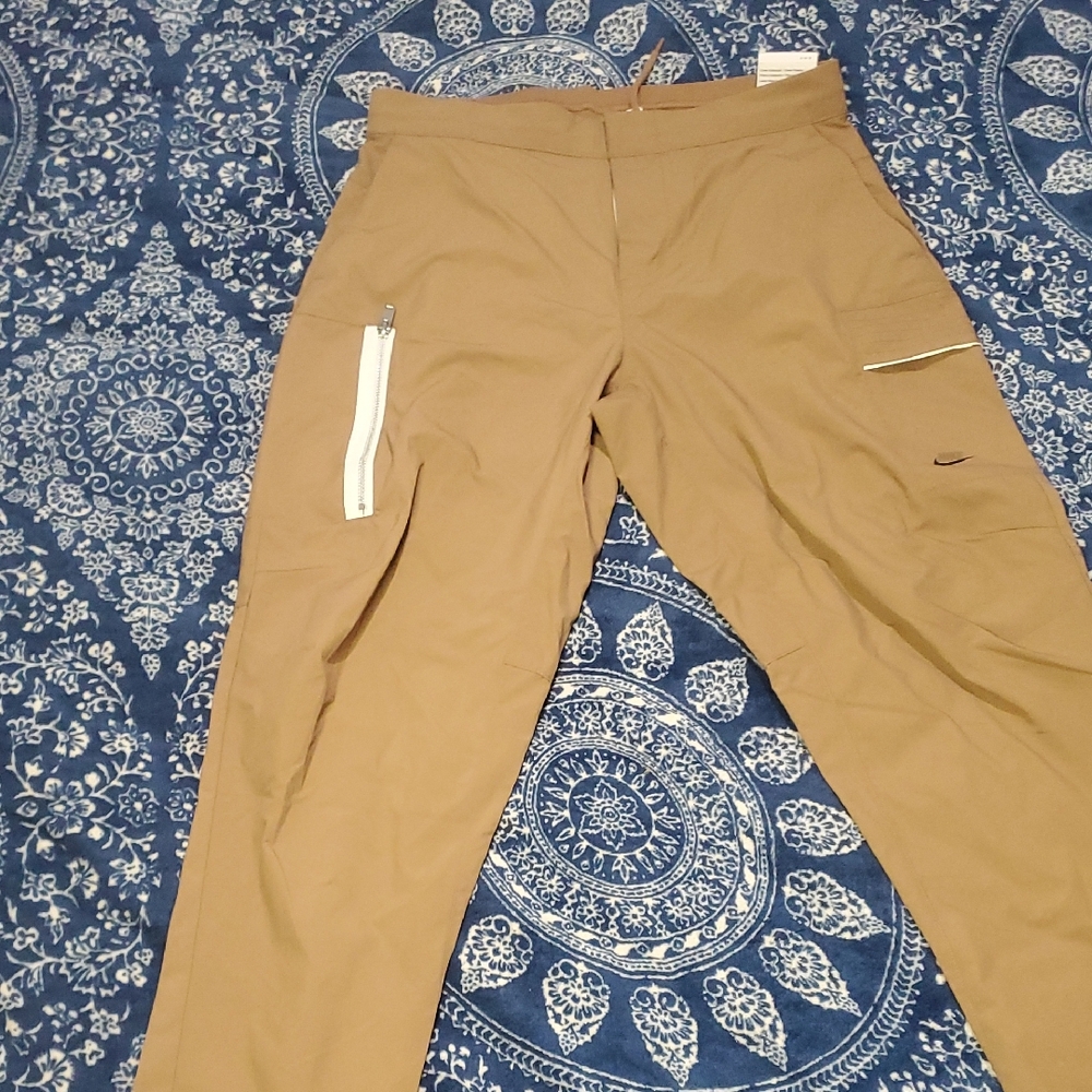 Nike Men's Brown Cargo Pants